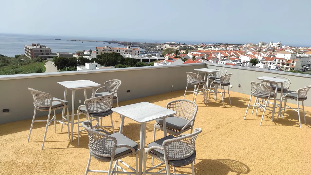 Sines Sea View Business & Leisure - Rooftop Bar à Vista